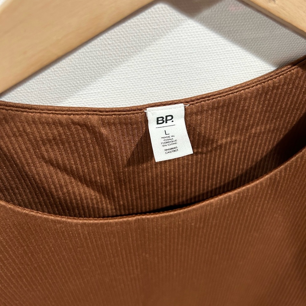 BP Brown Ribbed Top - Picture 3 of 5